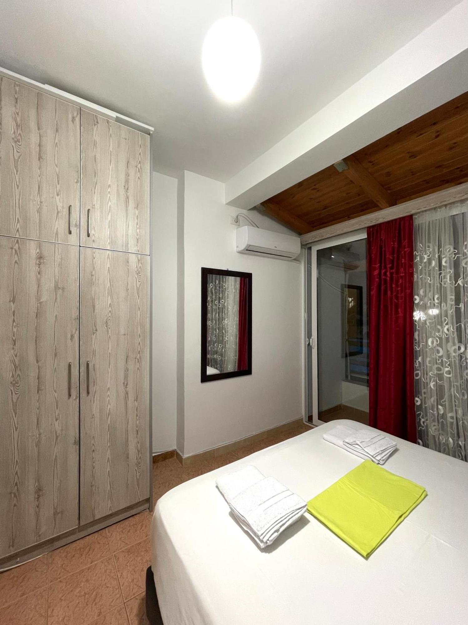 Apartments Monika Sarandë Eksteriør bilde