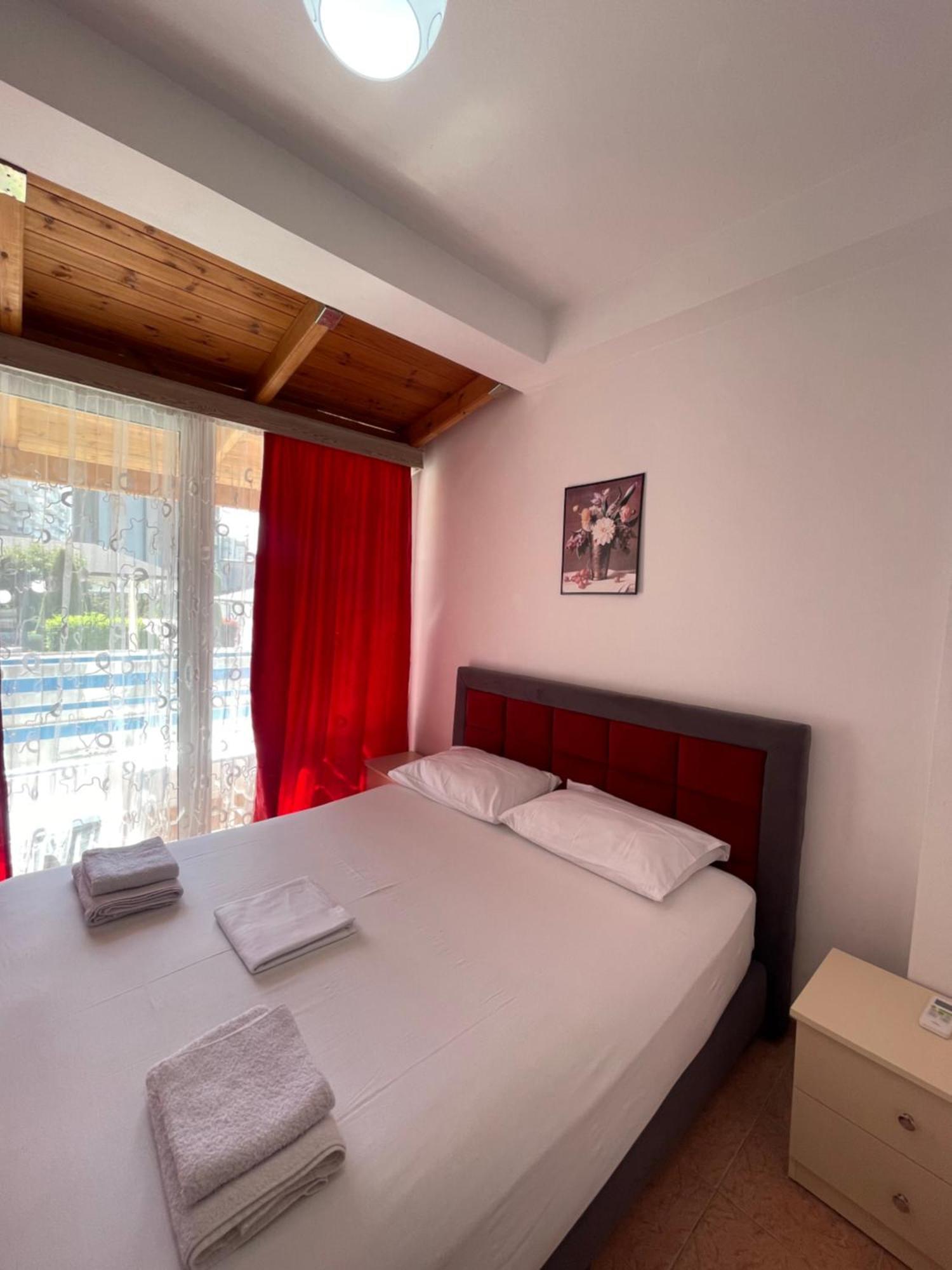 Apartments Monika Sarandë Eksteriør bilde
